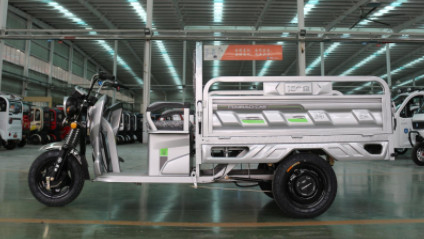 60V / 72V 1500W Electric Tricycle For Passenger 50 - 70km Range